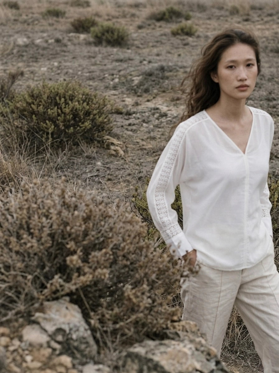 Áo cổ tim tay dài cotton trắng phối ren thời trang Hity