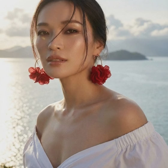 Bông tai tròn hoop hoa vải đỏ thời trang Hity