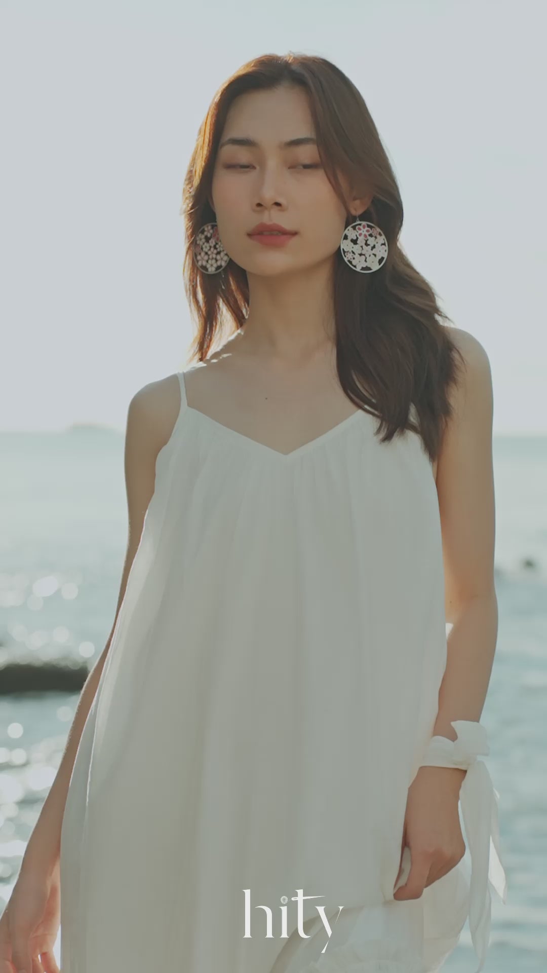 Đầm midi 2 dây trắng đi biển resorts thời trang Hity