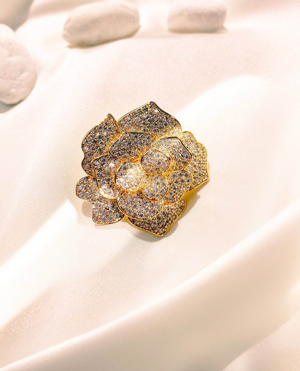 Cài Áo Hoa Trà ACC137.22 - Hity