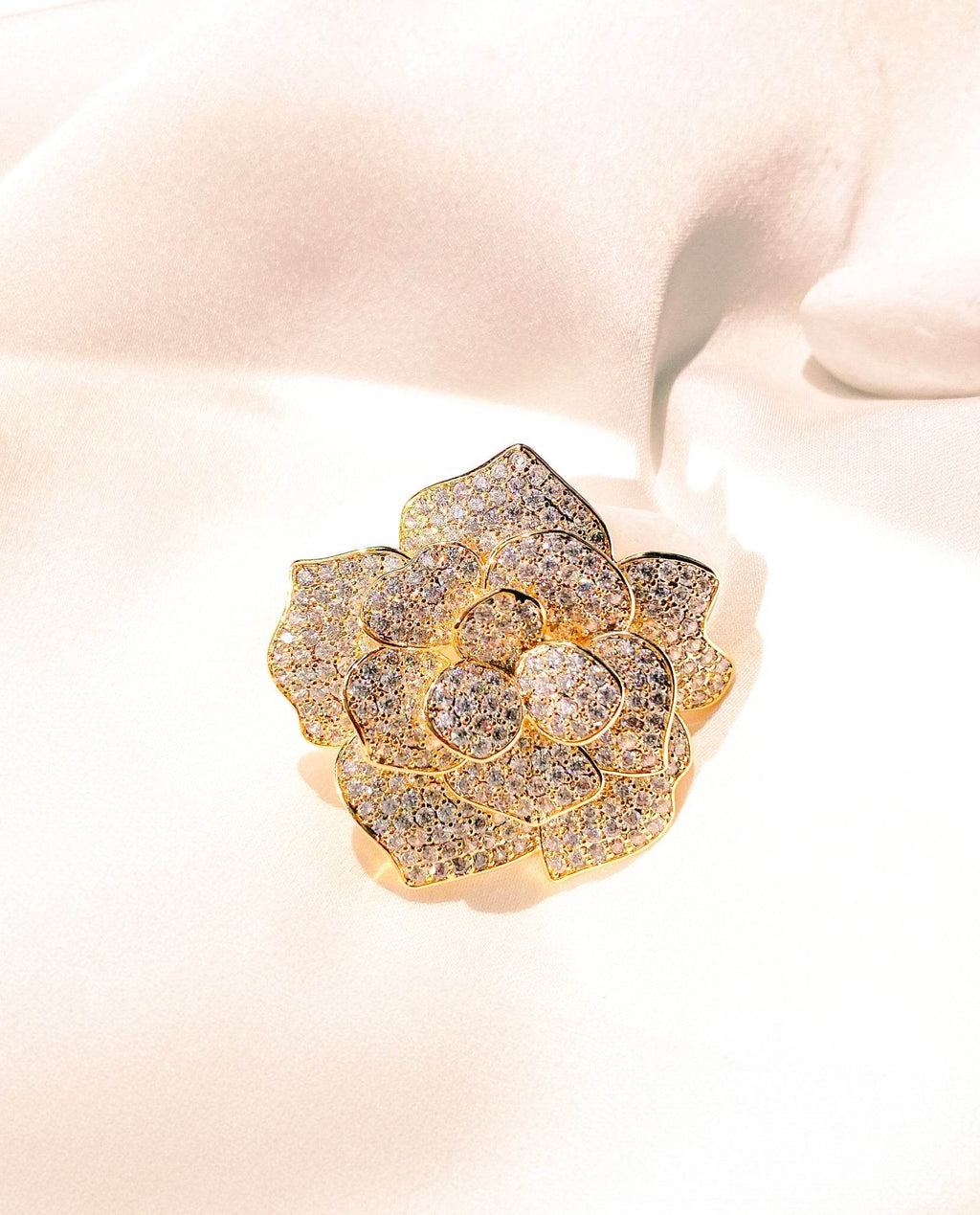 Cài Áo Hoa Trà ACC137.22 - Hity