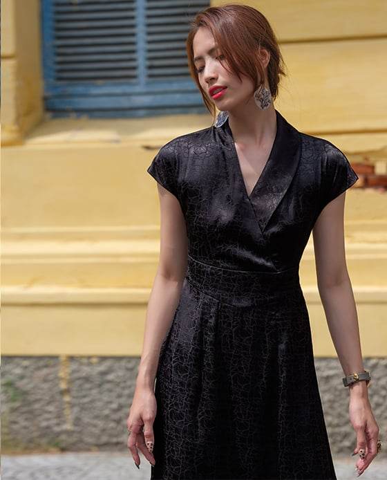 Đầm Cổ Sam Valentina DRE145 Đen Huyền Bí - Hity