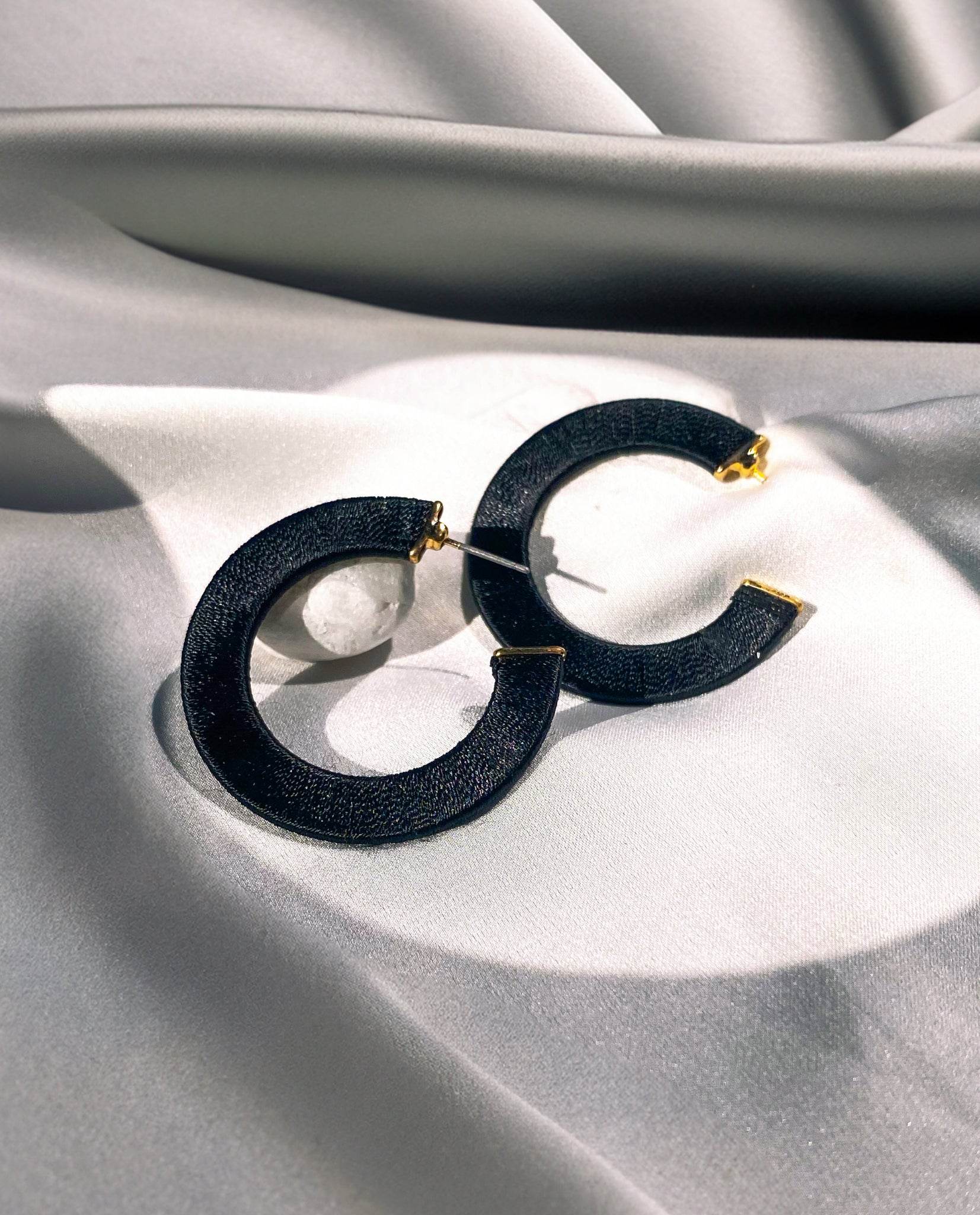 Bông Tai Chỉ Handmade ACC205 - Hity